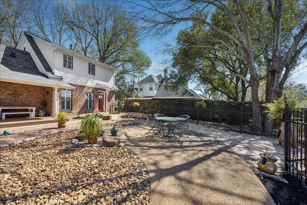 $785,000 | 2360 Gun And Rod Circle, Brenham, TX 77833