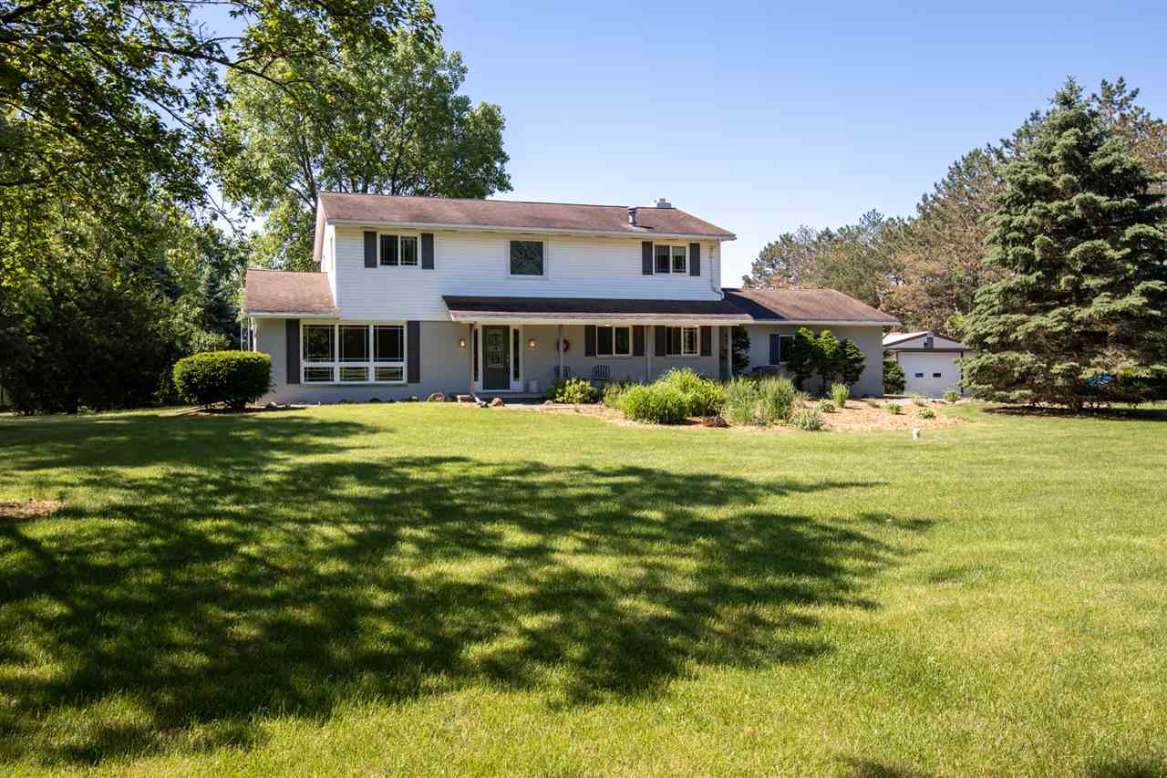 7627 East Rockton Road Roscoe, IL 61073 - Photo 1 of 39 Gallery Image 1