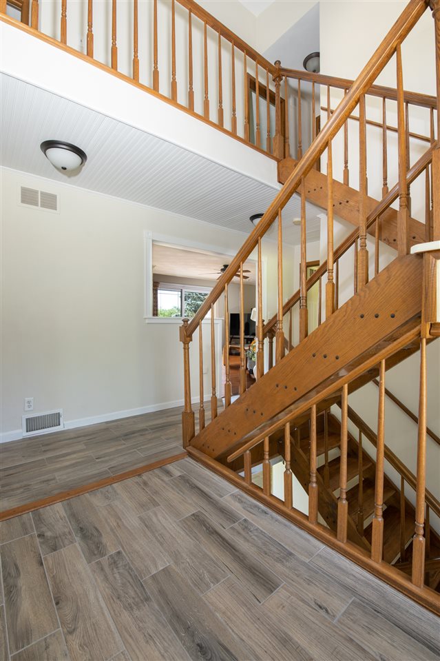7627 East Rockton Road Roscoe, IL 61073 - Photo 14 of 39 Gallery Image 14
