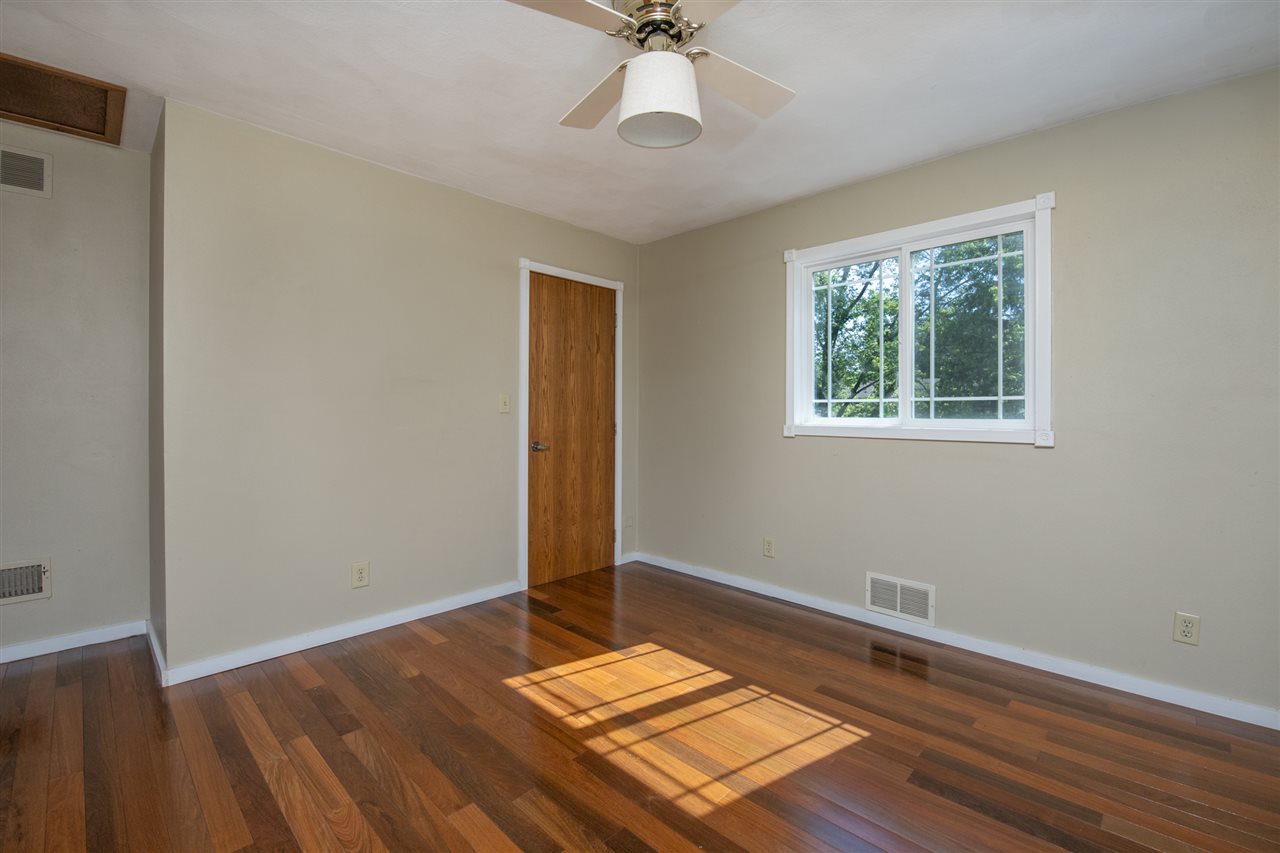 7627 East Rockton Road Roscoe, IL 61073 - Photo 20 of 39 Gallery Image 20
