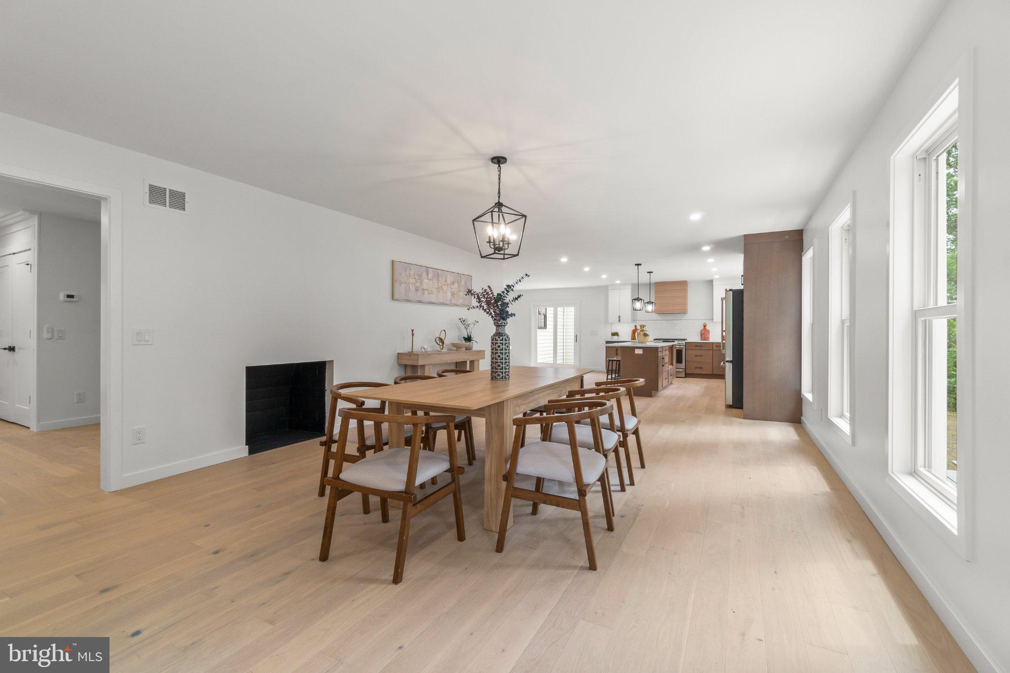 23 Nelson Ridge Road Princeton, NJ 08540 - Photo 31 of 65 Bright and airy dining space awaits.