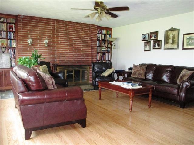 14436 Pierce Road Bremen, IN 46506 - Photo 2 of 29