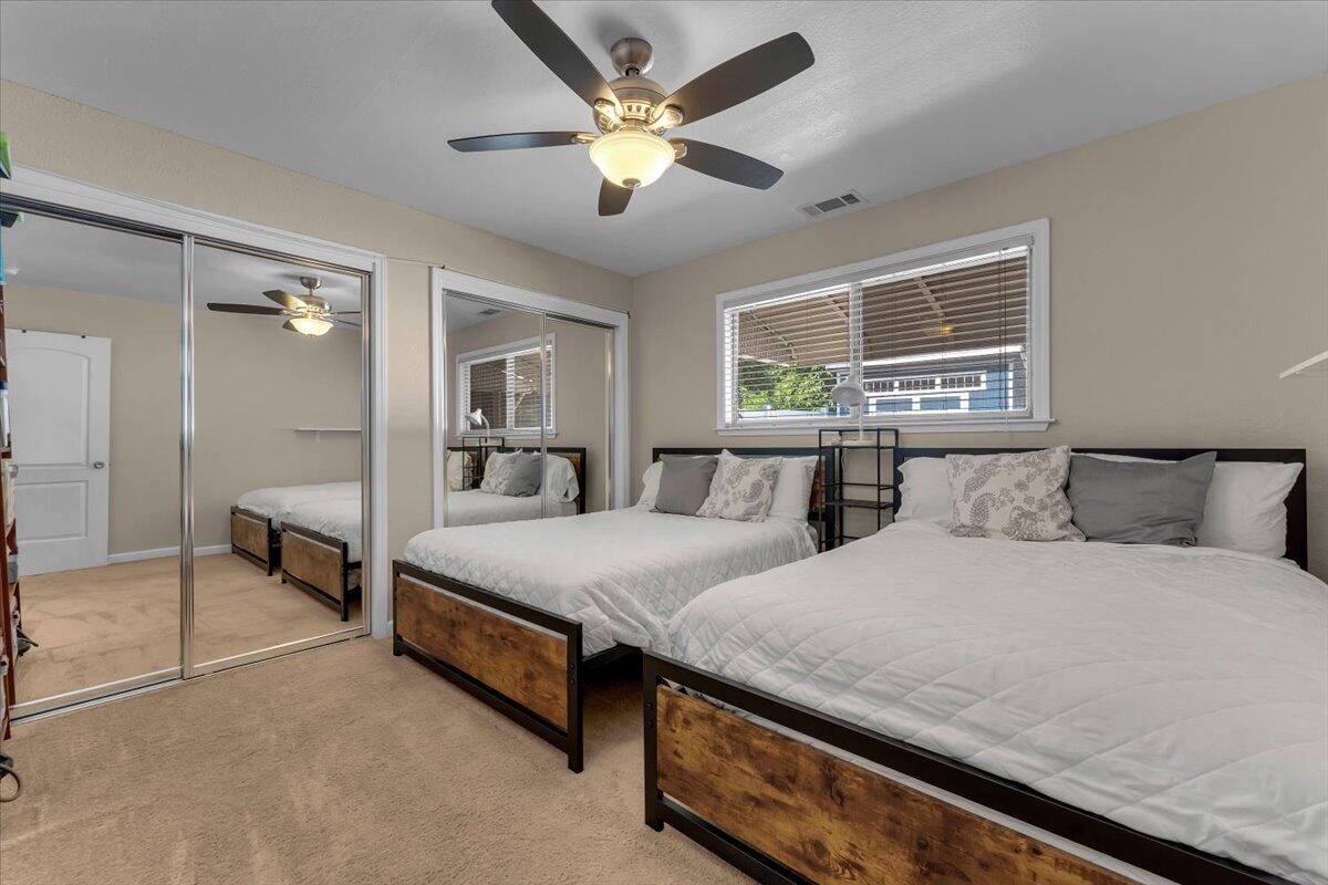 3594 Echo Road Redding, CA 96002 - Photo 16 of 62 Bedroom #2 (two queen sized beds!)