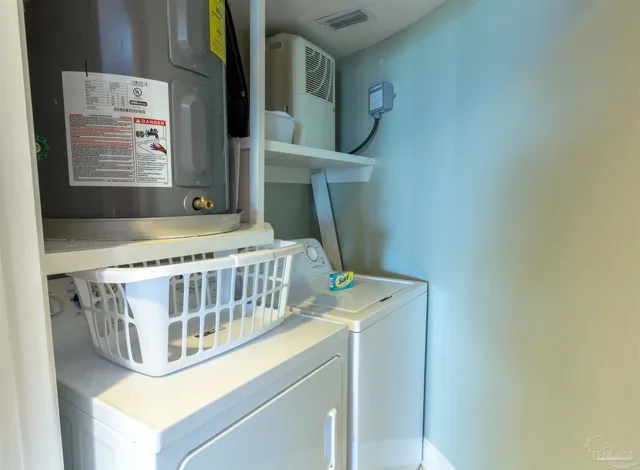 a view of utility room