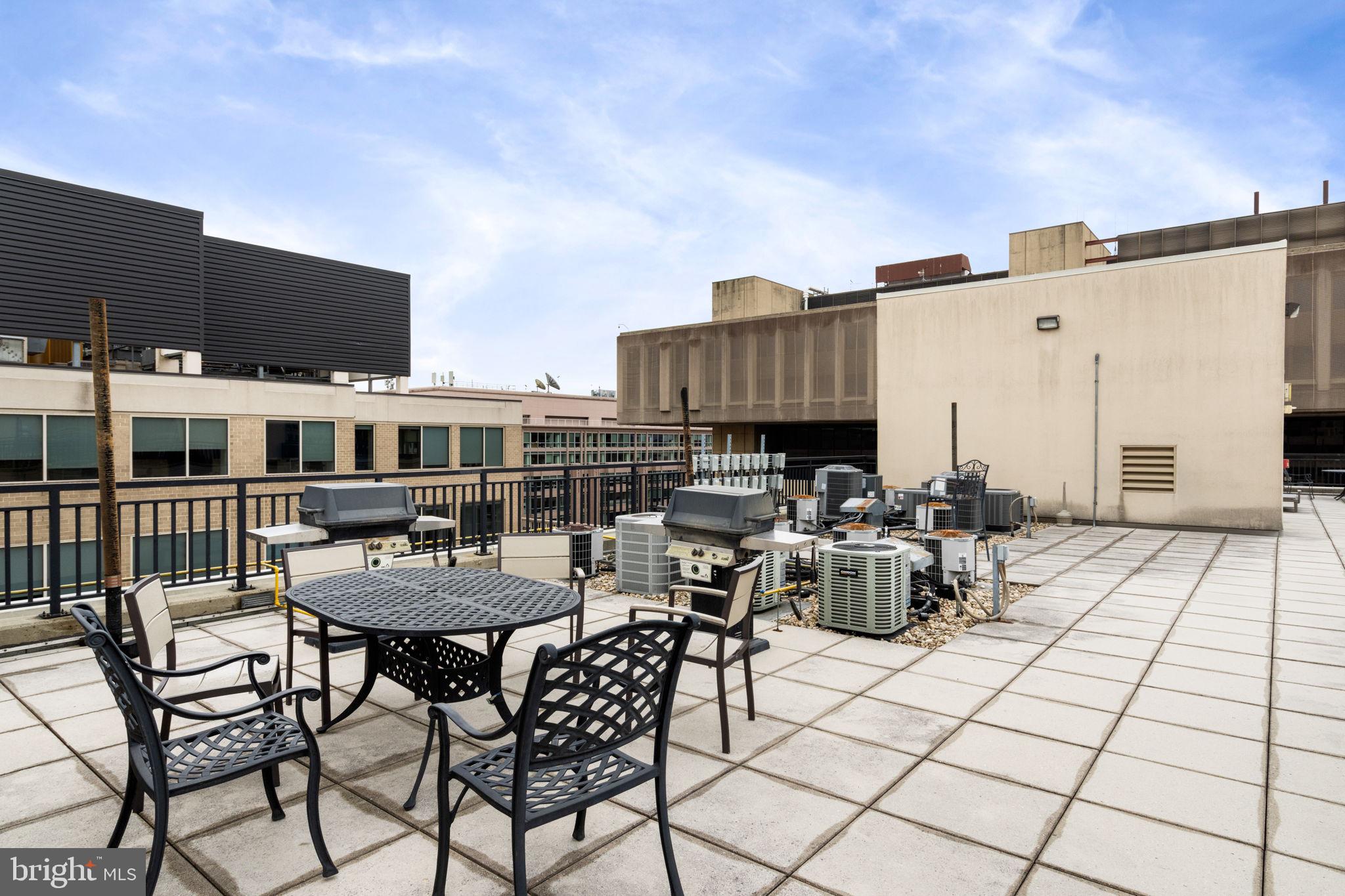 915 E Street Northwest, Unit 505 Washington, DC 20004 - Photo 16 of 25