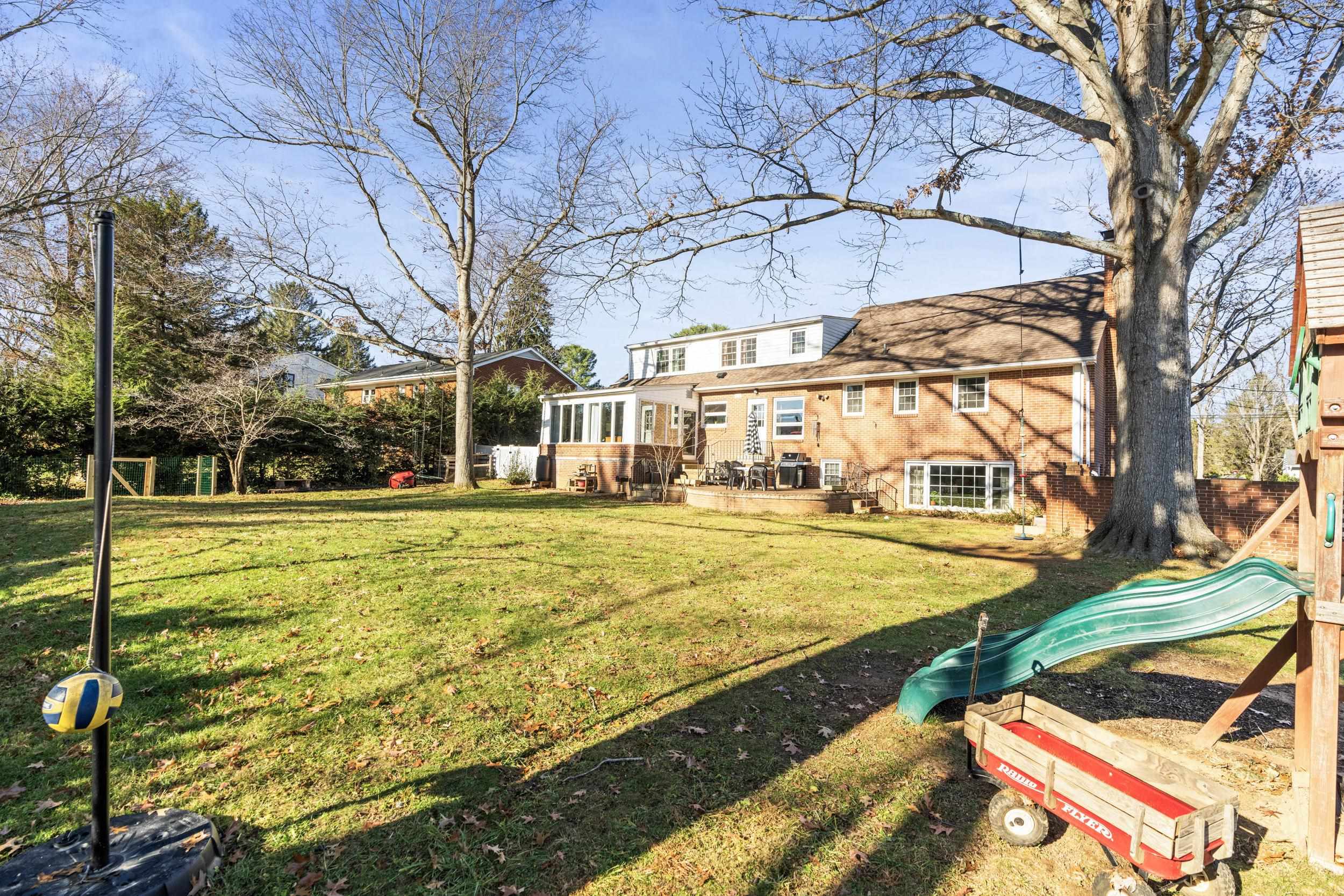 1220 Chatham Road Waynesboro, VA 22980 - Photo 7 of 64