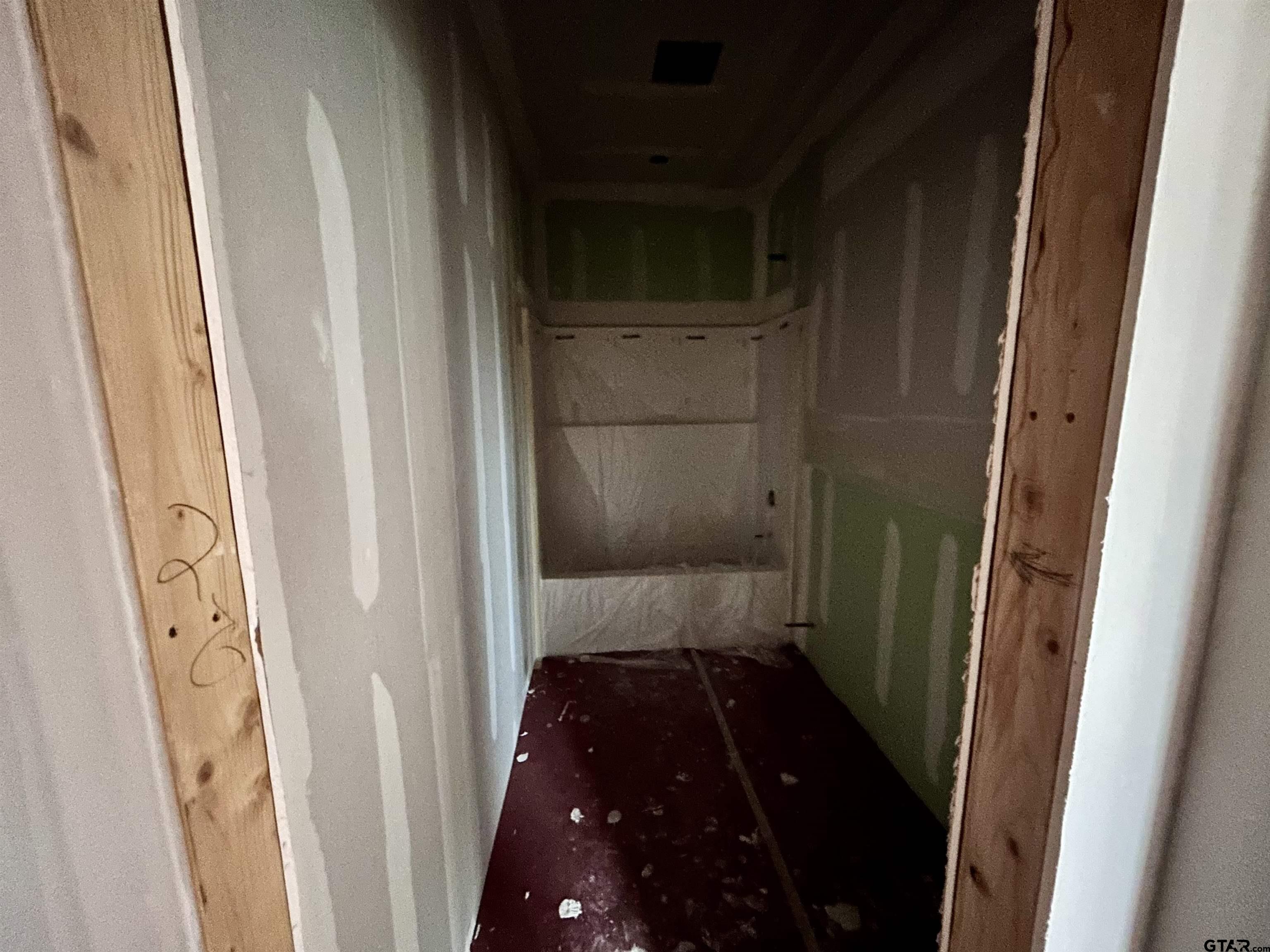 203 East Fleming Street Longview, TX 75604 - Photo 9 of 12 a view of walk in closet