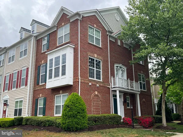 $3,400 | 14878 Potomac Branch Drive, Woodbridge, VA 22191