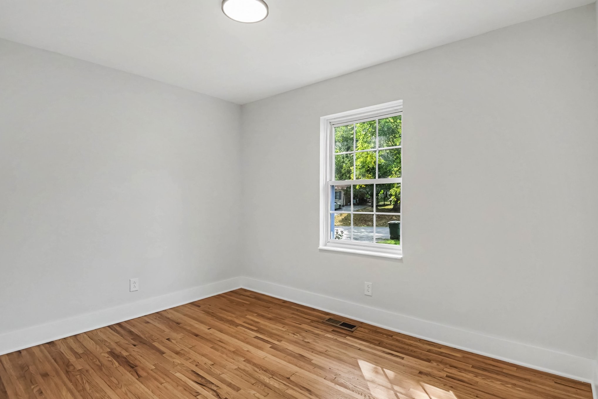 1706 Woodside Drive Springfield, TN 37172 - Photo 11 of 15 Gallery Image 11