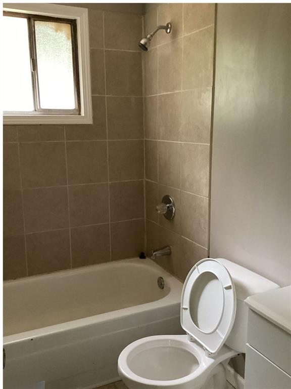 545 Spring Street Carrollton, GA 30117 - Photo 3 of 9