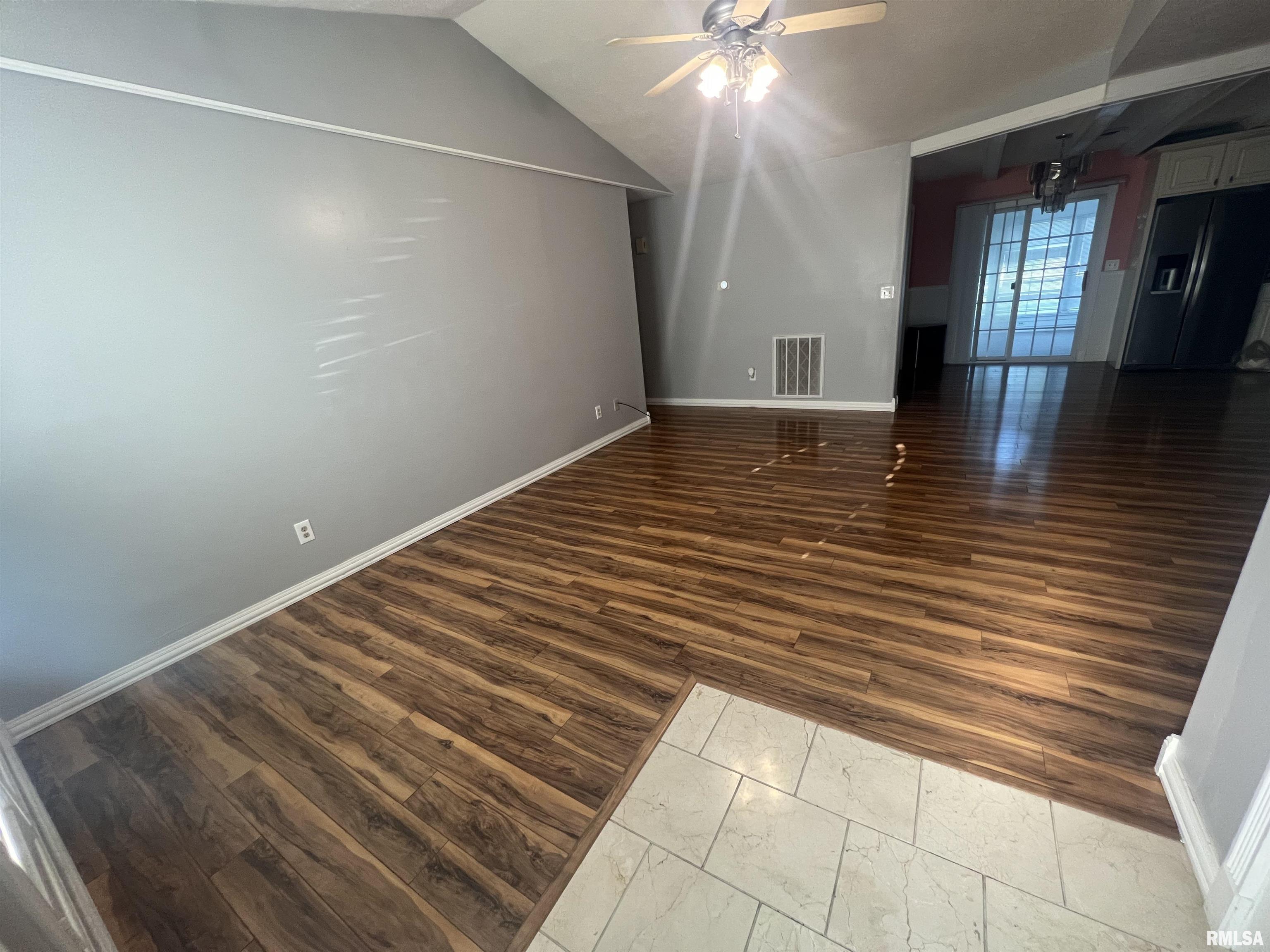 3128 Weaver Road Herrin, IL 62948 - Photo 12 of 15 Gallery Image 12