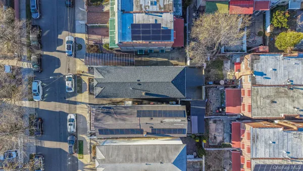 $1,150,000 | 4370 Edson Avenue | Wakefield