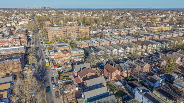 $1,150,000 | 4370 Edson Avenue | Wakefield