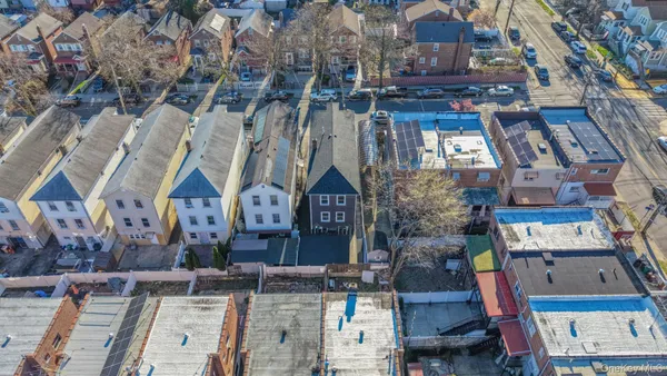 $1,150,000 | 4370 Edson Avenue | Wakefield