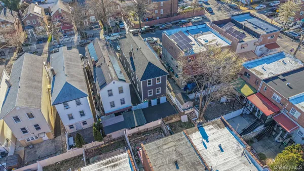 $1,150,000 | 4370 Edson Avenue | Wakefield