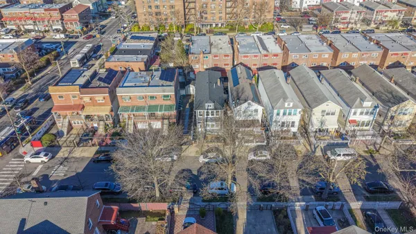 $1,150,000 | 4370 Edson Avenue | Wakefield