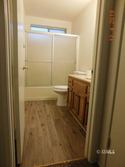712 North Florence Street Ridgecrest, CA 93555 - Photo 10 of 14 a bathroom with a sink and a toilet