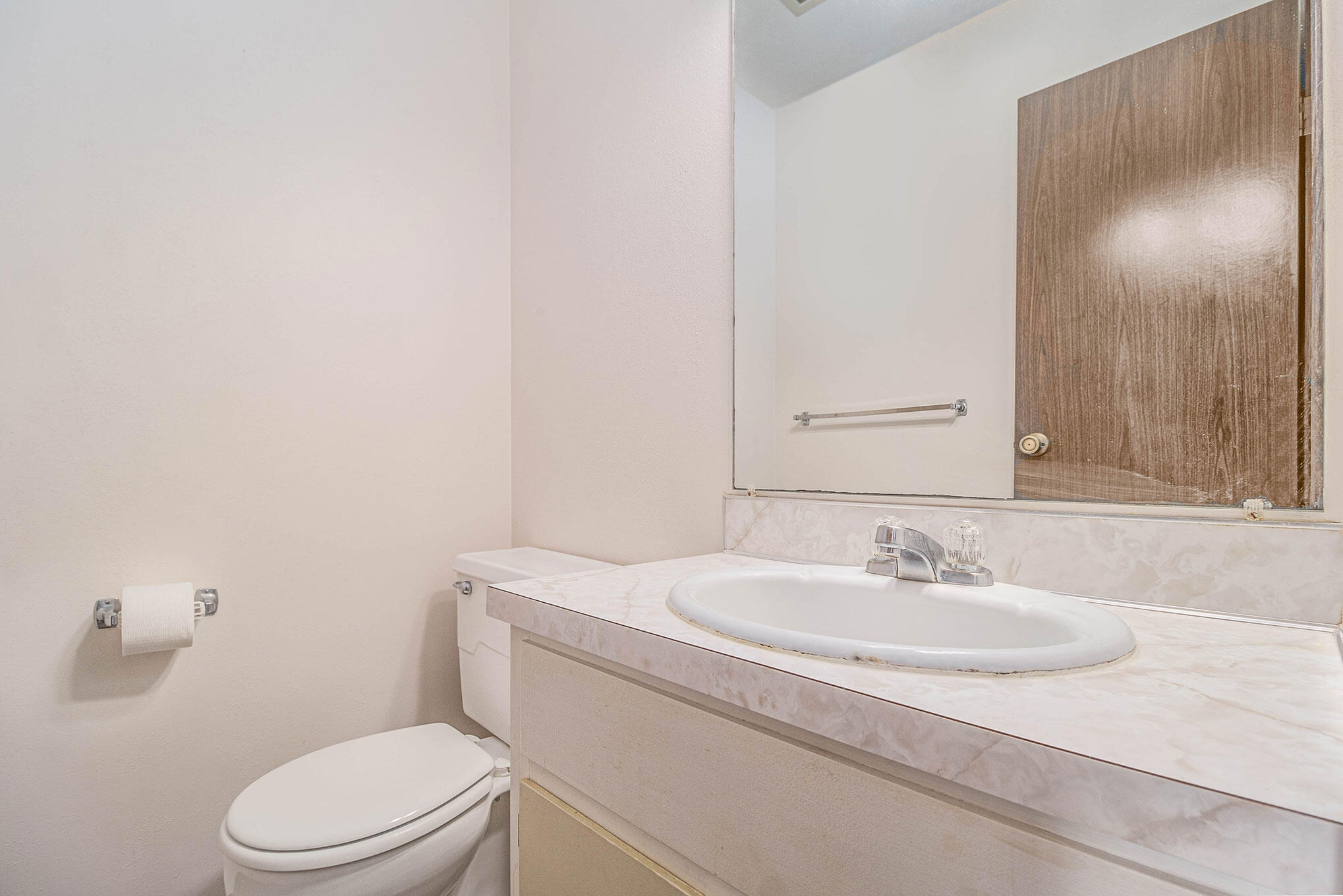 6081 Torrington Road Kalamazoo, MI 49009 - Photo 11 of 42 #6079
