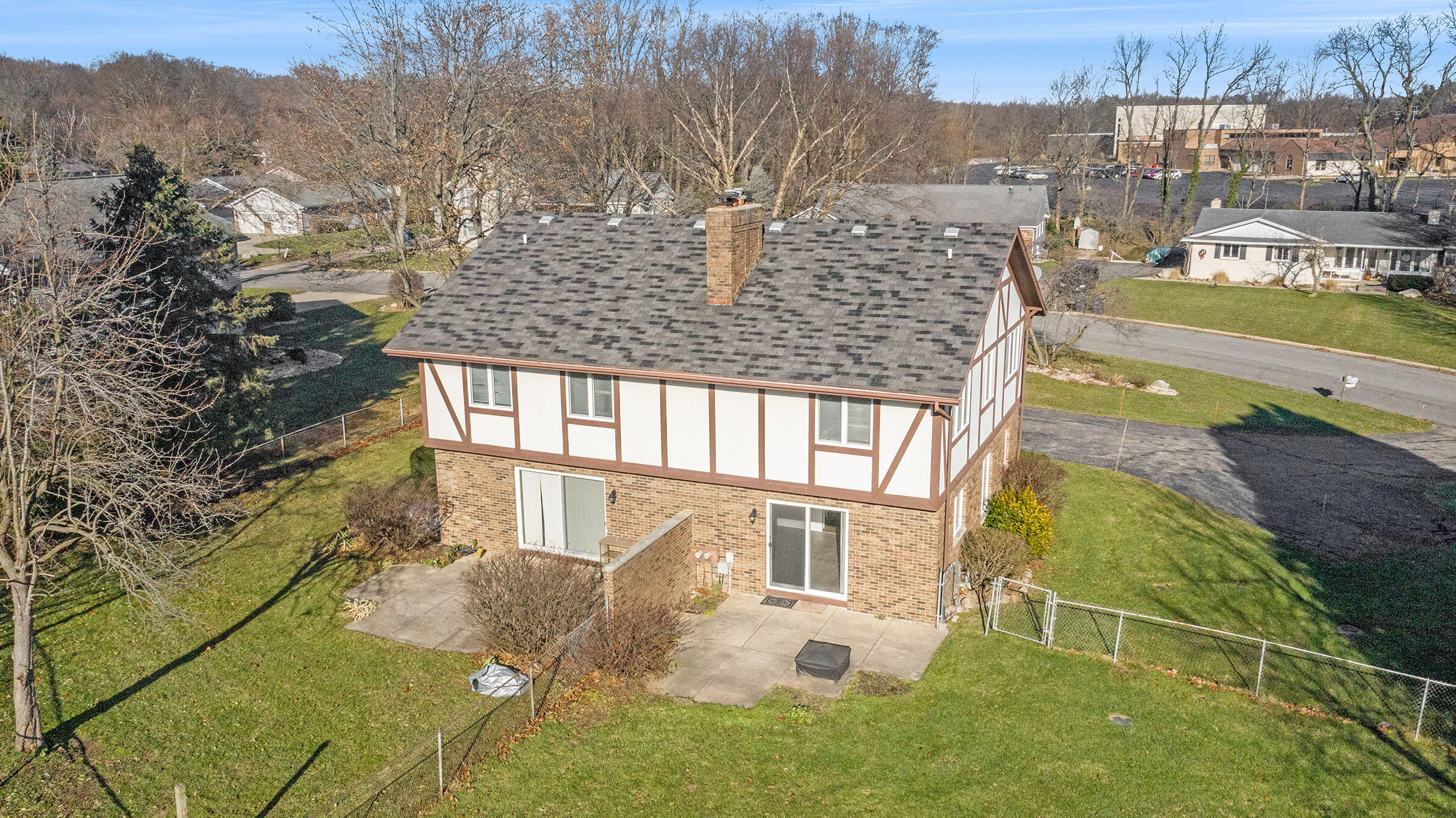 6081 Torrington Road Kalamazoo, MI 49009 - Photo 3 of 42 DJI_0508