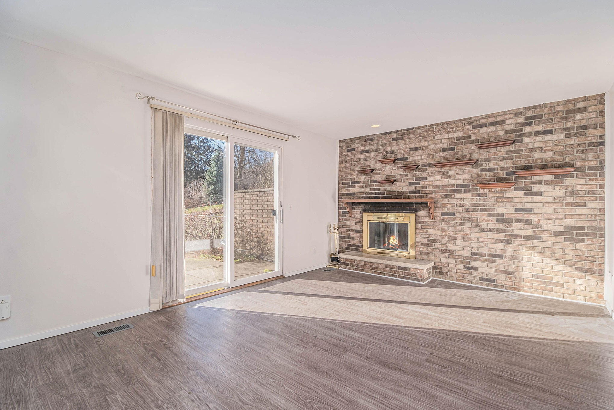 6081 Torrington Road Kalamazoo, MI 49009 - Photo 9 of 42 #6079