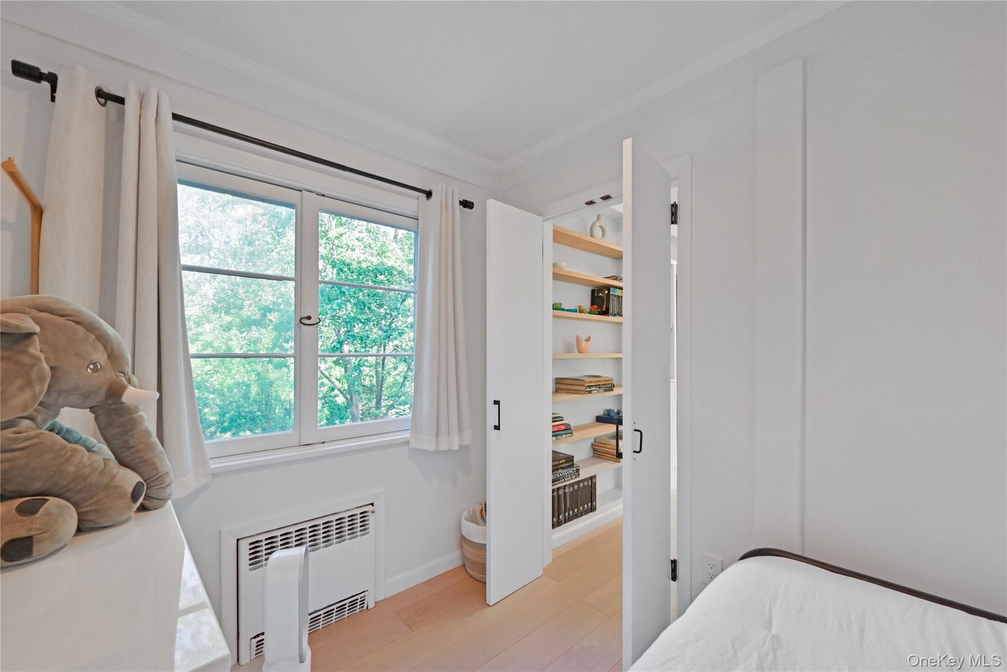 47 Mountainview Drive Tomkins Cove, NY 10986 - Photo 20 of 39 a view of an entryway with wooden floor