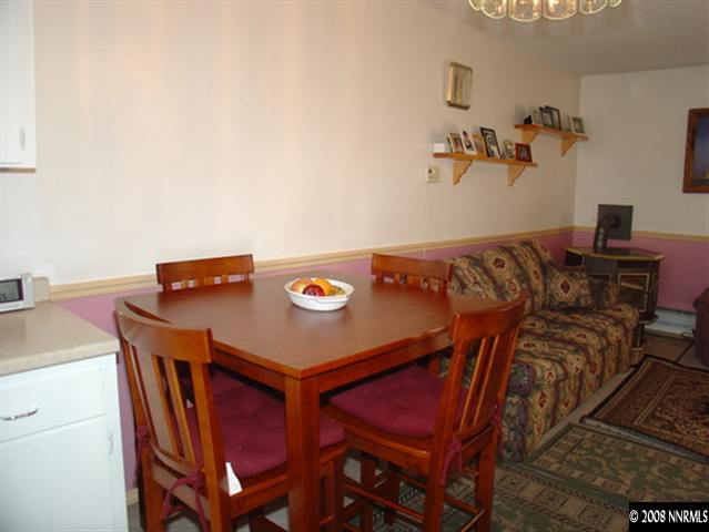 127 Smithridge Reno, NV 89502 - Photo 8 of 9 Photo 8