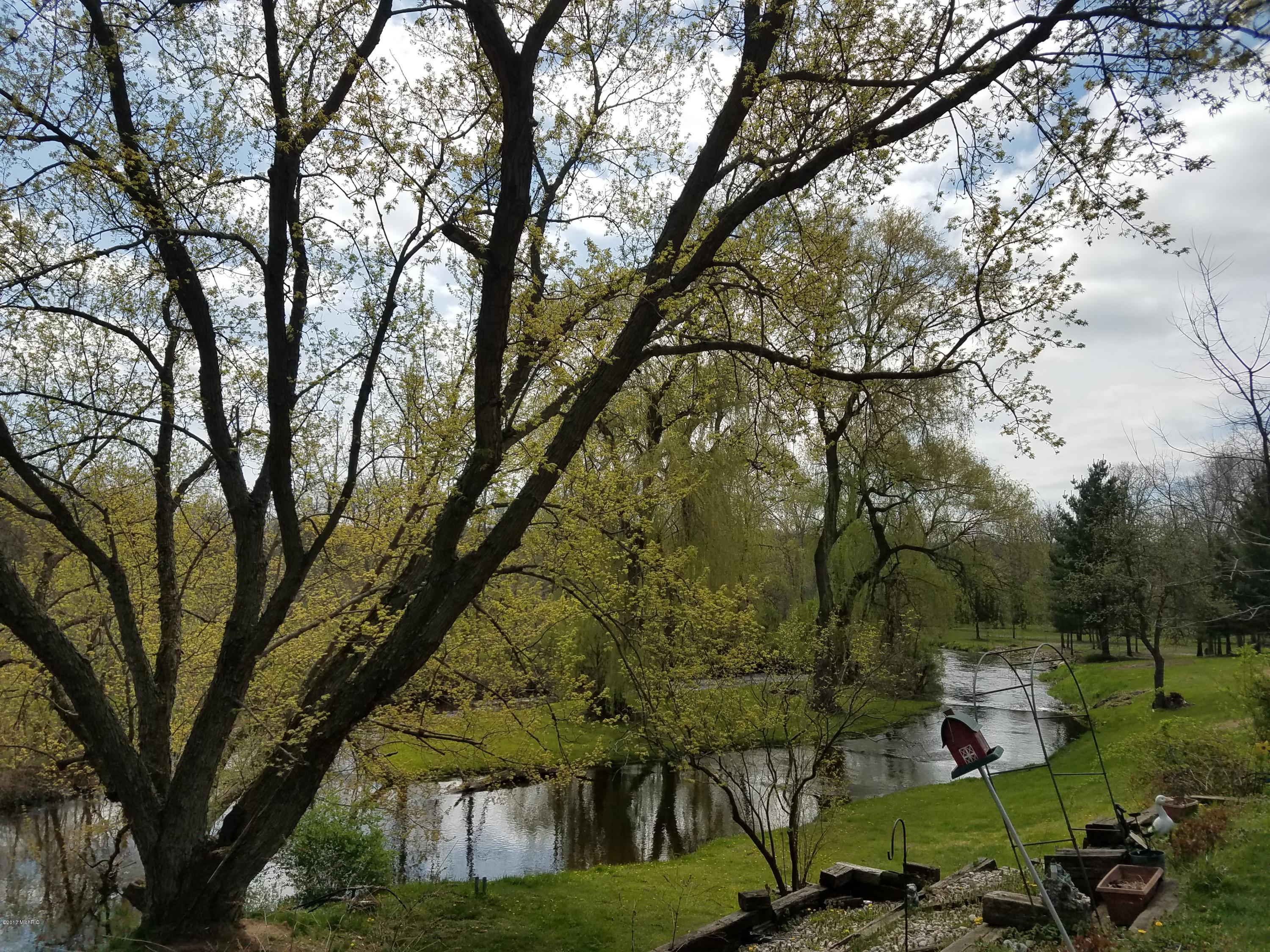 3230 Nickleplate Road Ionia, MI 48846 - Photo 10 of 33 20170425_123832