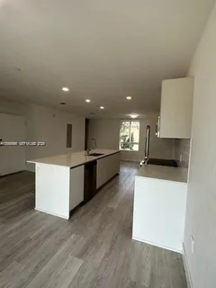 $460,000 | 2561 Northeast 193rd Street, Unit 1208, Miami, FL 33180