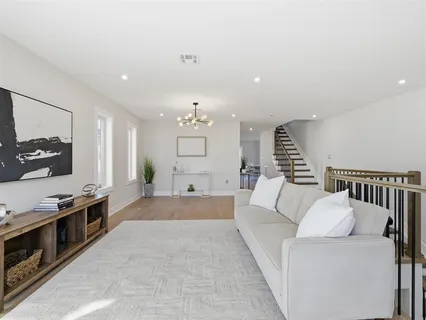 $979,000 | 140 A Weigands Lane, Secaucus, NJ 07094