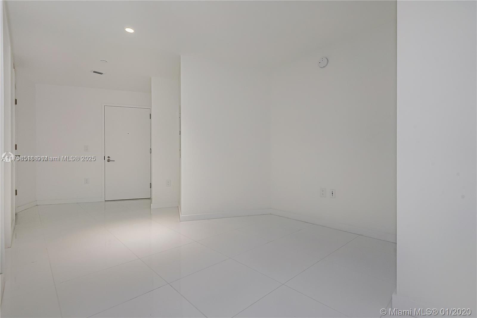 851 Northeast 1st Avenue, Unit 2600 Miami, FL 33132 - Photo 12 of 24