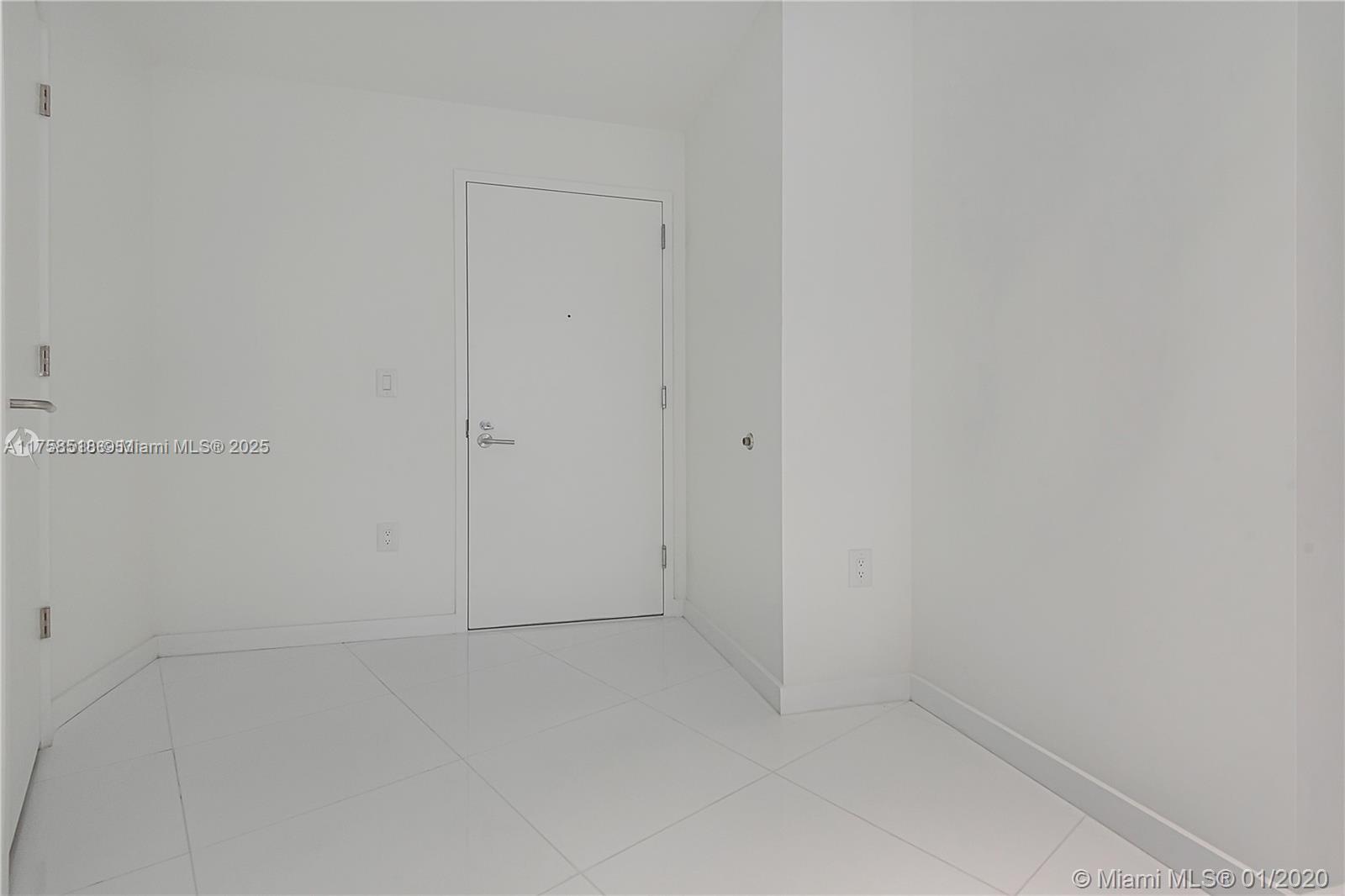 851 Northeast 1st Avenue, Unit 2600 Miami, FL 33132 - Photo 15 of 24