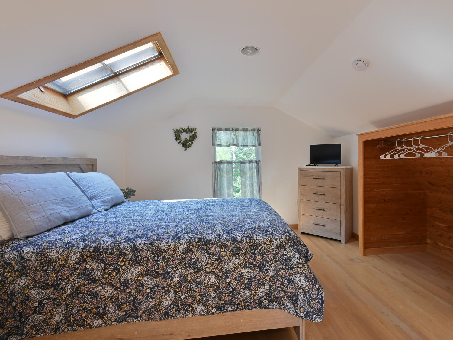 76 Knox Road Bar Harbor, ME 04609 - Photo 33 of 38 Bedroom