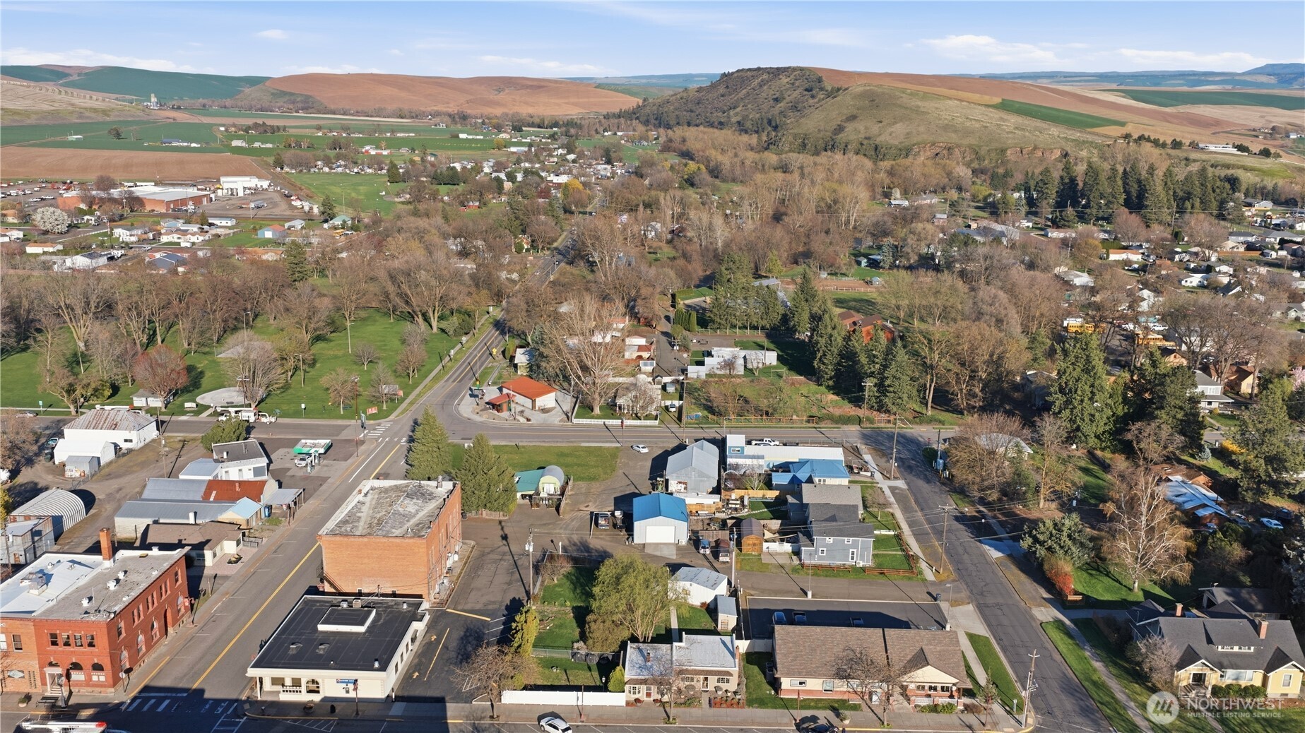 231 Main Street Waitsburg, WA 99361 - Photo 33 of 35 an aerial view of residential houses with outdoor space