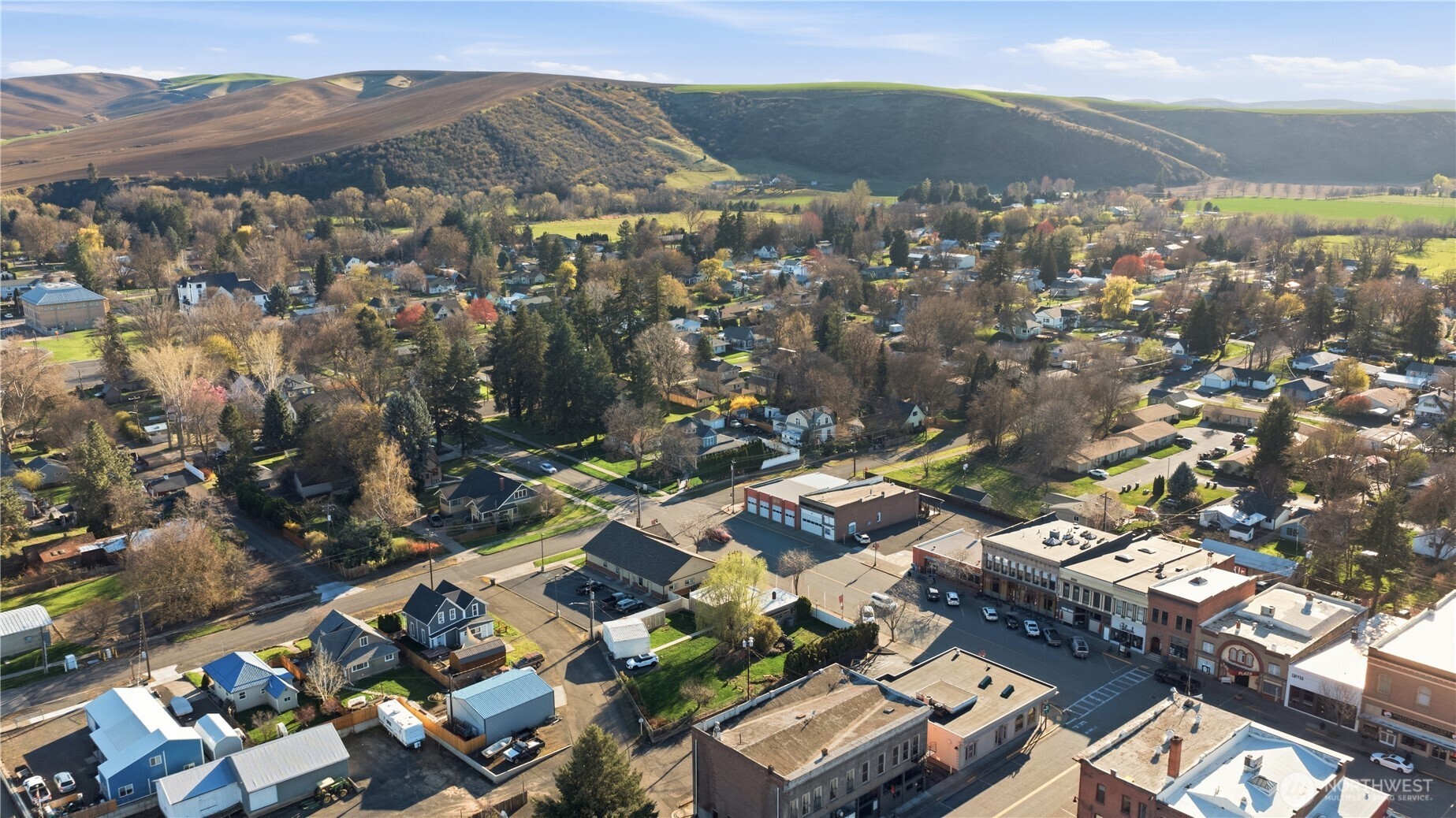 231 Main Street Waitsburg, WA 99361 - Photo 34 of 35 an aerial view of residential houses with outdoor space