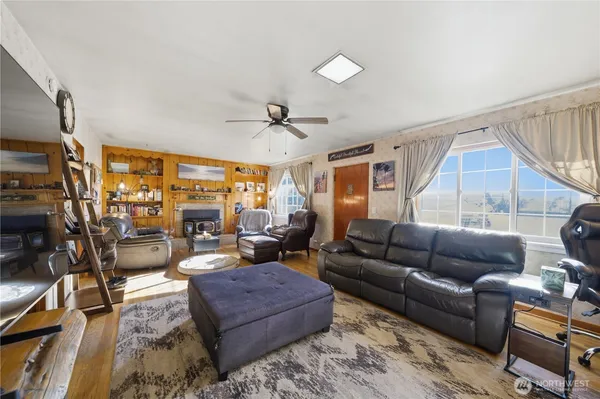 $325,000 | 231 Main Street, Waitsburg, WA 99361