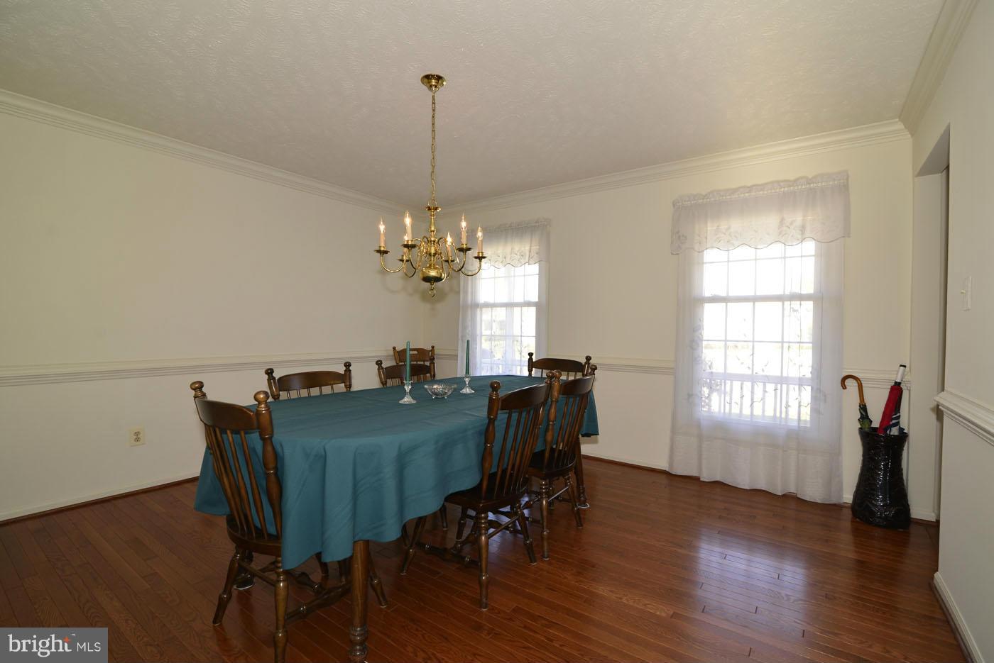 12711 Roark Court Reston, VA 20191 - Photo 6 of 30 Dining Room
