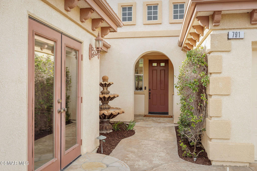 791 Eisenhower Way Simi Valley, CA 93065 - Photo 4 of 43