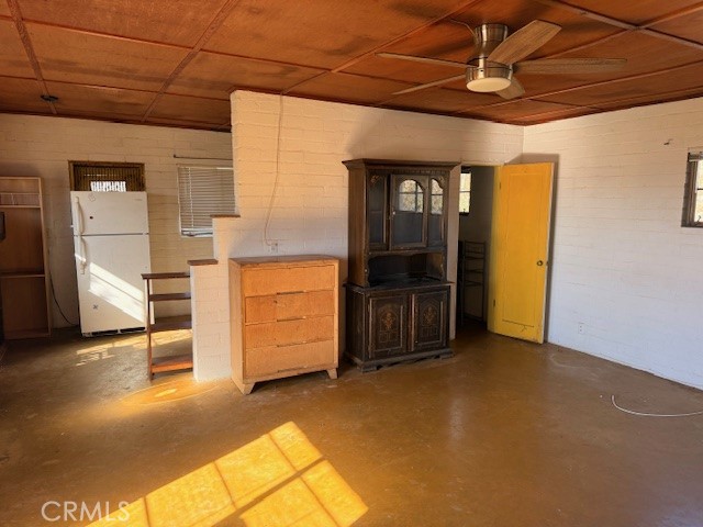 51136 Mecca Road Morongo Valley, CA 92256 - Photo 11 of 12 a view of a room with wooden floor