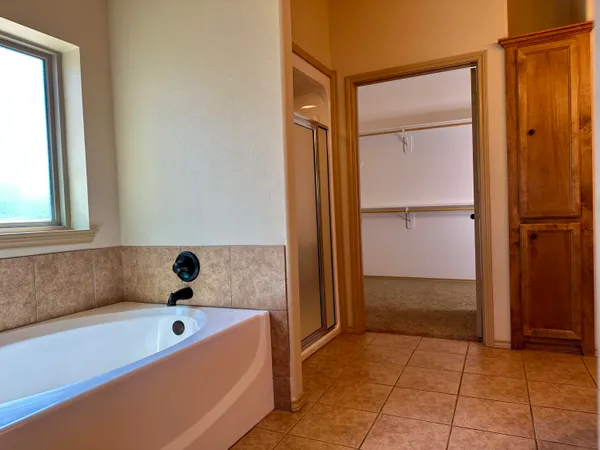 $425,000 | 6114 75th Place, Lubbock, TX 79424