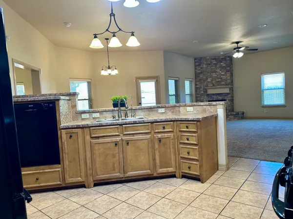 $425,000 | 6114 75th Place, Lubbock, TX 79424