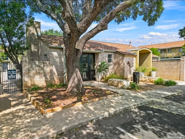 $1,850 | 3678 Hidden Drive, Unit 1502, San Antonio, TX 78217