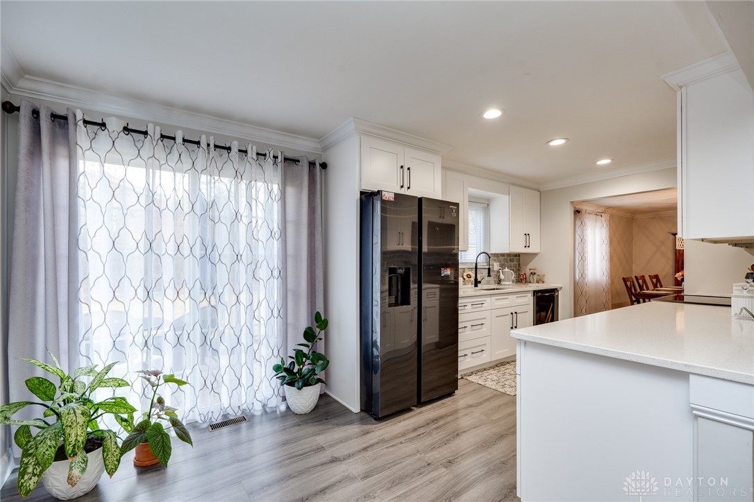 8330 Paragon Road Dayton, OH 45458 - Photo 9 of 27 Gallery Image 9