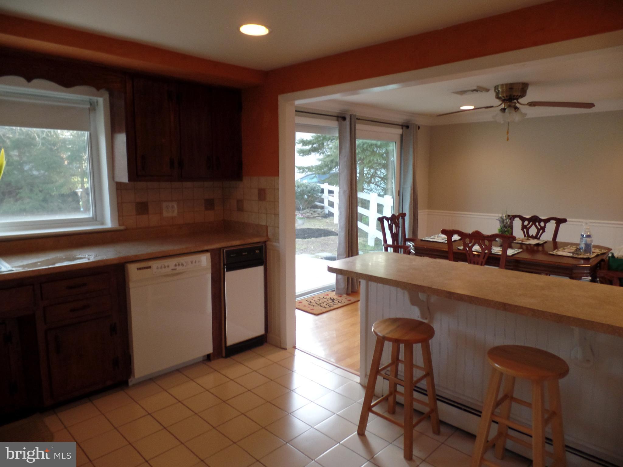 604 Beverly Road Southampton, PA 18966 - Photo 16 of 32 Kitchen