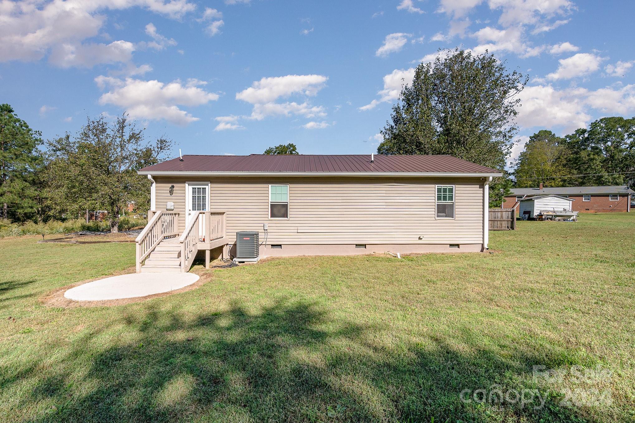519 Kilgore Road, Unit 1 Kings Mountain, NC 28086 - Photo 8 of 22 Gallery Image 8
