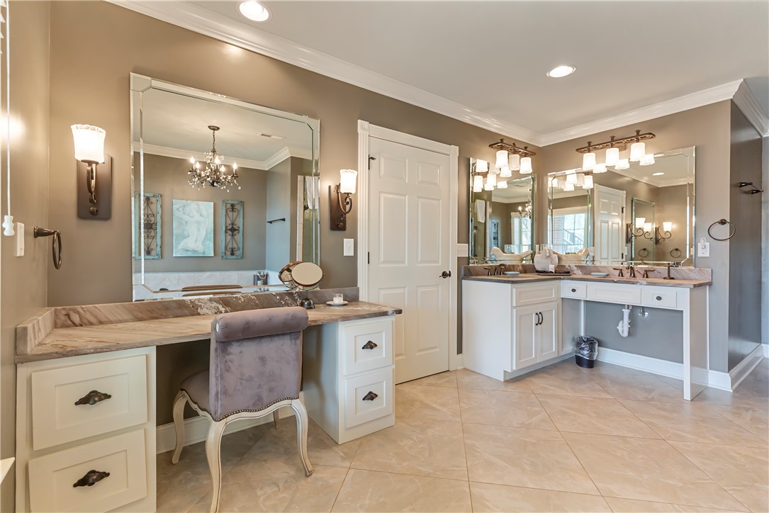 185 Summers Way Seneca, SC 29672 - Photo 30 of 50 Handicapped accessible shower and vanity