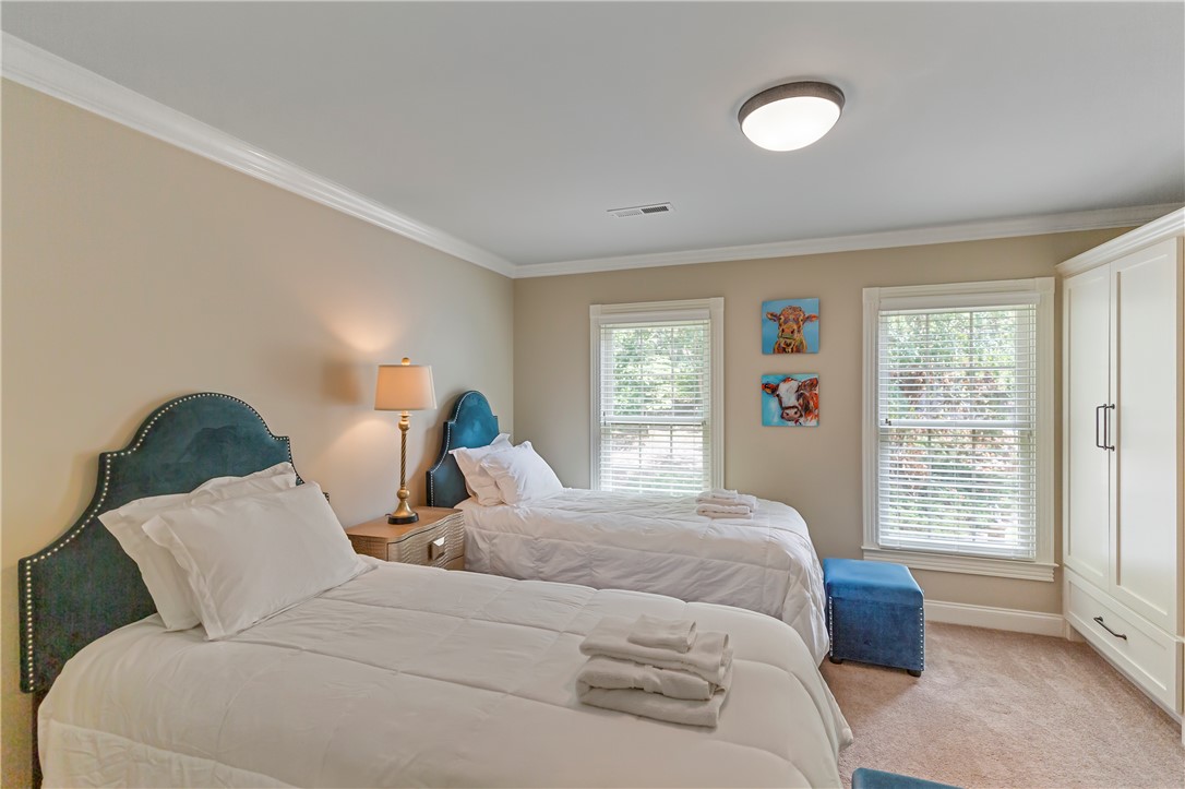 185 Summers Way Seneca, SC 29672 - Photo 43 of 50 2nd level bedroom with shared bathroom