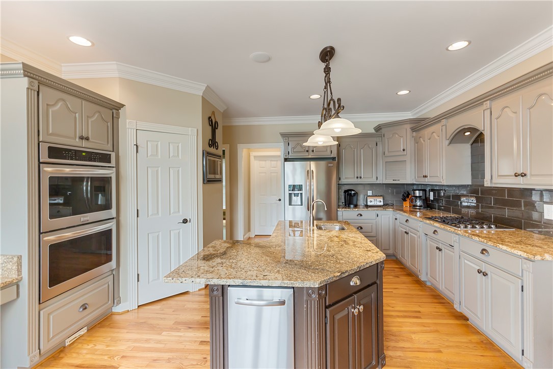 185 Summers Way Seneca, SC 29672 - Photo 6 of 50