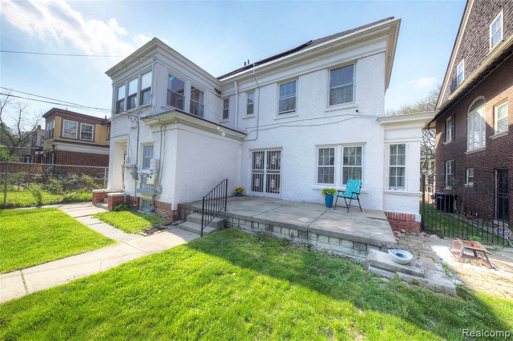 121 Longfellow Street Detroit, MI 48202 - Photo 77 of 87