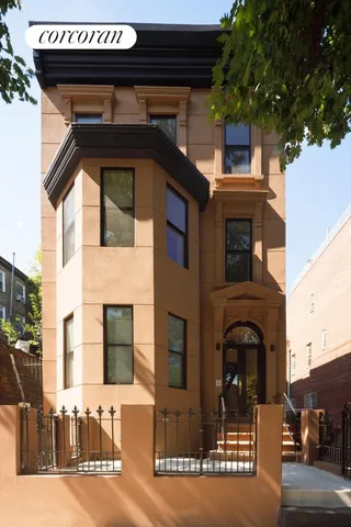 $2,495,000 | 148 Clinton Avenue, Unit 3 | Clinton Hill