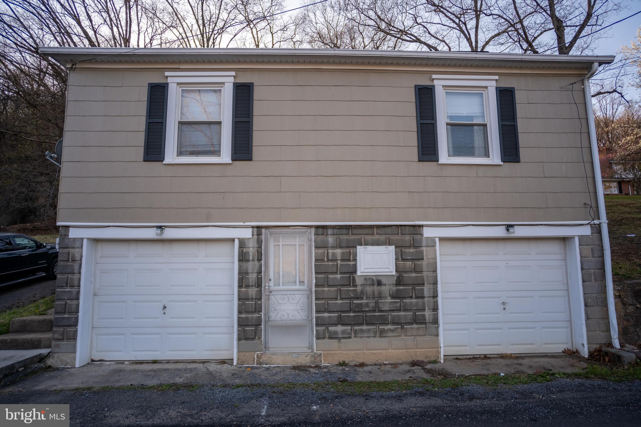 12401 Wright Avenue Cumberland, MD 21502 - Photo 6 of 17 front view of a house